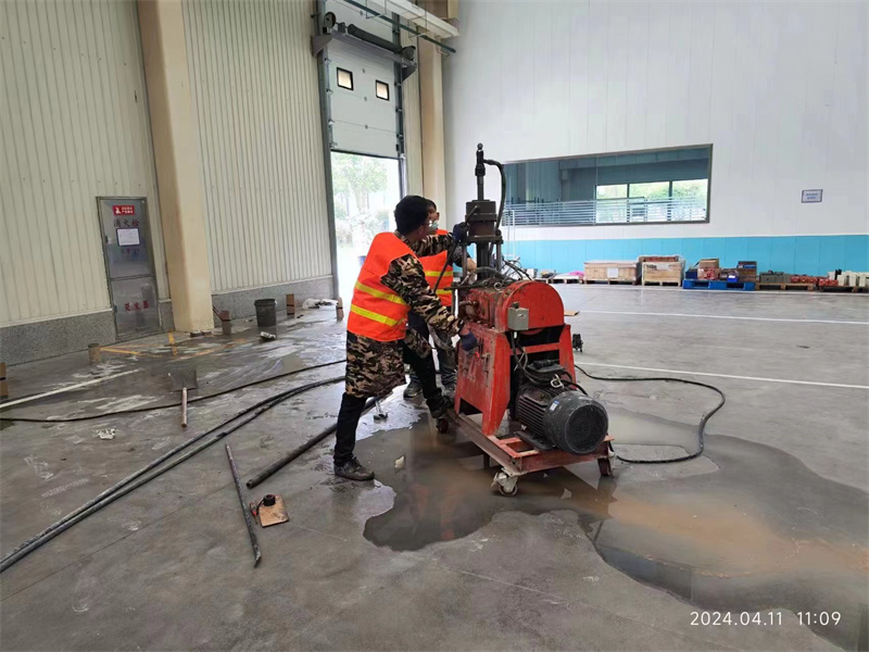 巫溪厂房地面下沉塌陷注浆加固施工